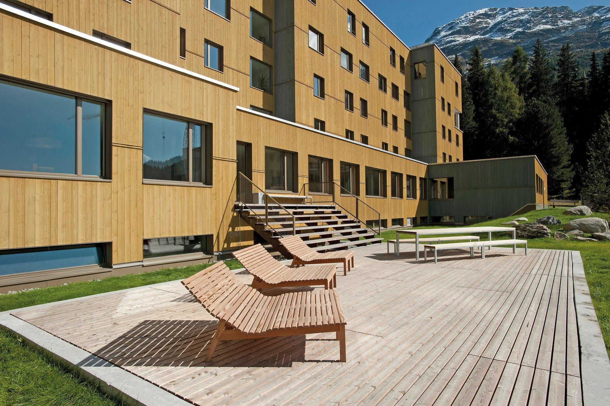 St. Moritz Youth Hostel Exterior foto